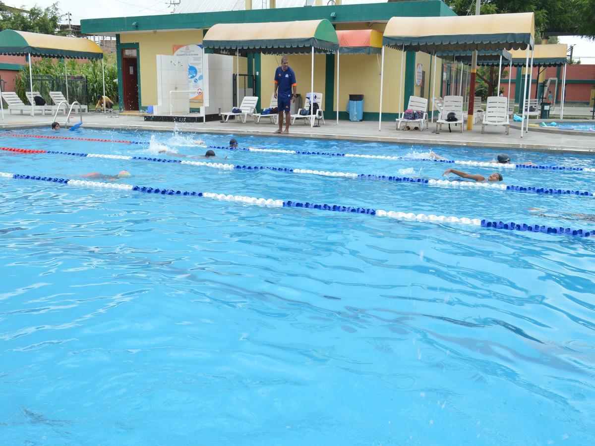 Conafovicer Piura Hotel Luaran gambar